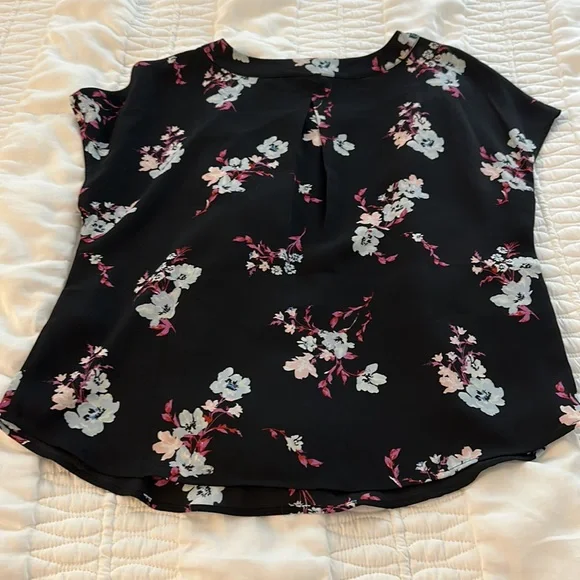 Banana Republic floral blouse - XS black - Picture 2 of 3